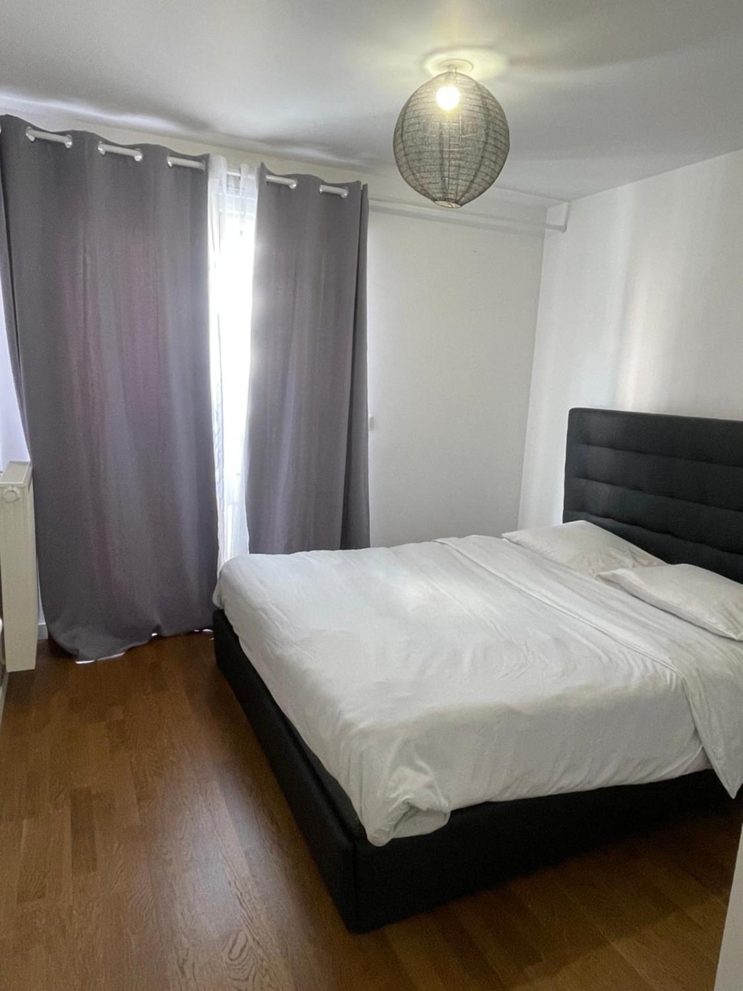 סן-קואן Sweet Escape Paris Centre - 3 Bds- Terrasse - Stade De France - Montmartre מראה חיצוני תמונה
