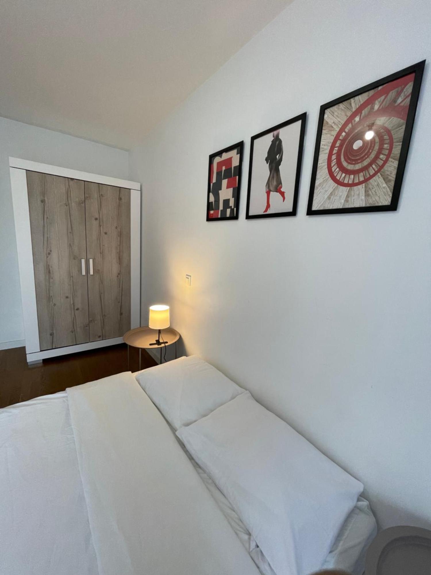 סן-קואן Sweet Escape Paris Centre - 3 Bds- Terrasse - Stade De France - Montmartre מראה חיצוני תמונה
