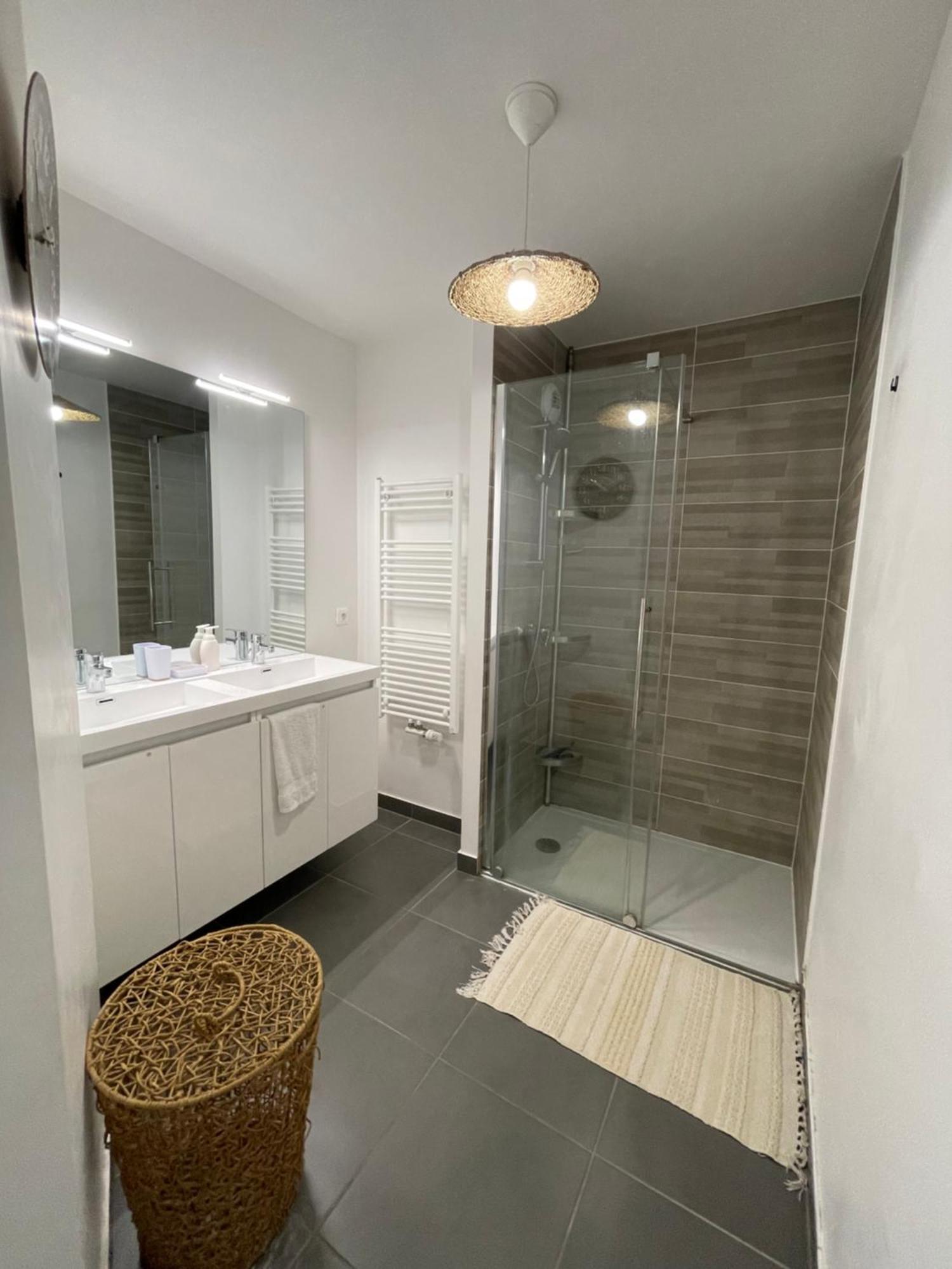 סן-קואן Sweet Escape Paris Centre - 3 Bds- Terrasse - Stade De France - Montmartre מראה חיצוני תמונה